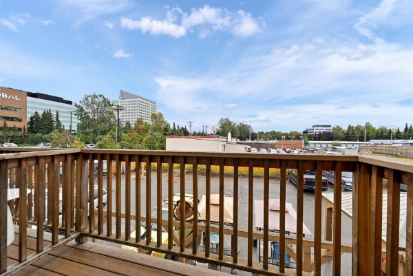 Qupqugiaq Inn image 11