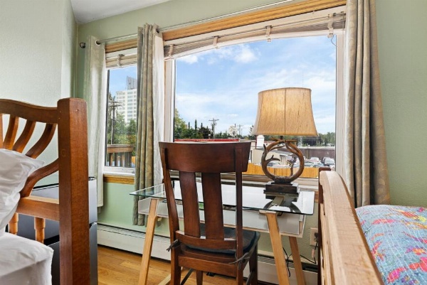 Qupqugiaq Inn image 18